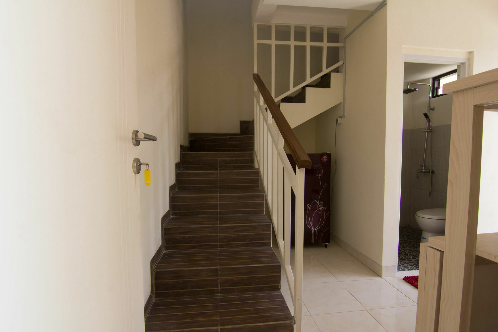 Reddoorz @ Mayjen Sungkono Surabaya Exterior foto